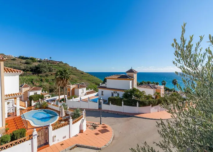 Nerja Villas Tamango Hill Silhouse
